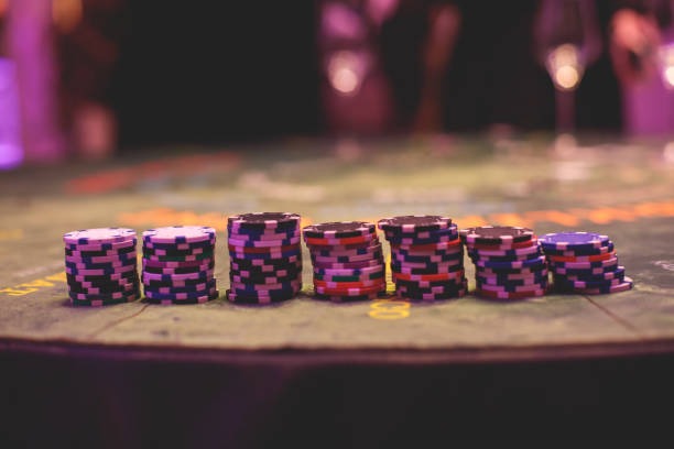 Wild Bandito slot game interface showing reels, bet selector, and spin button on naga10001